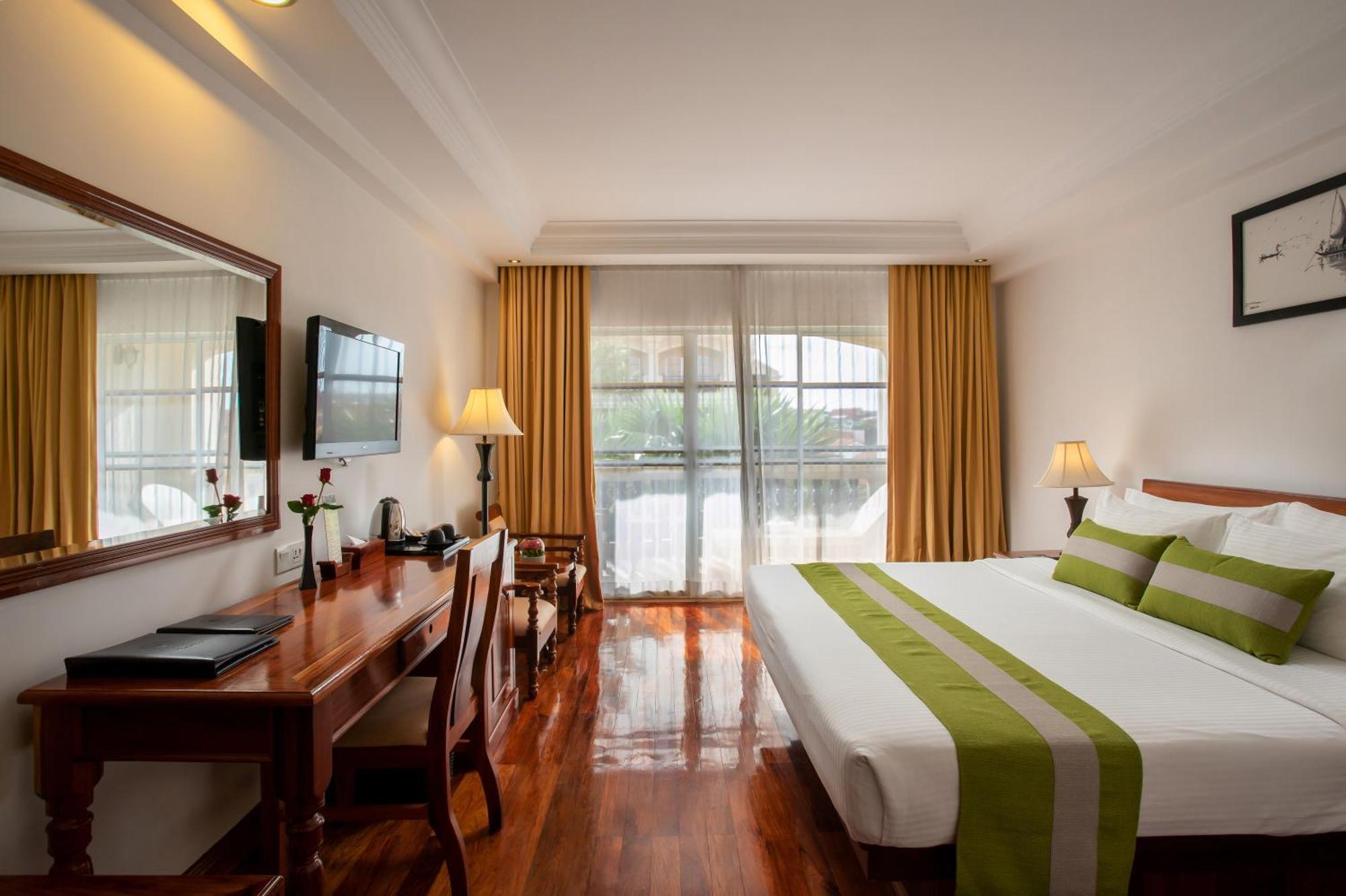 Somadevi Angkor Premium Hotel Siem Reap Buitenkant foto