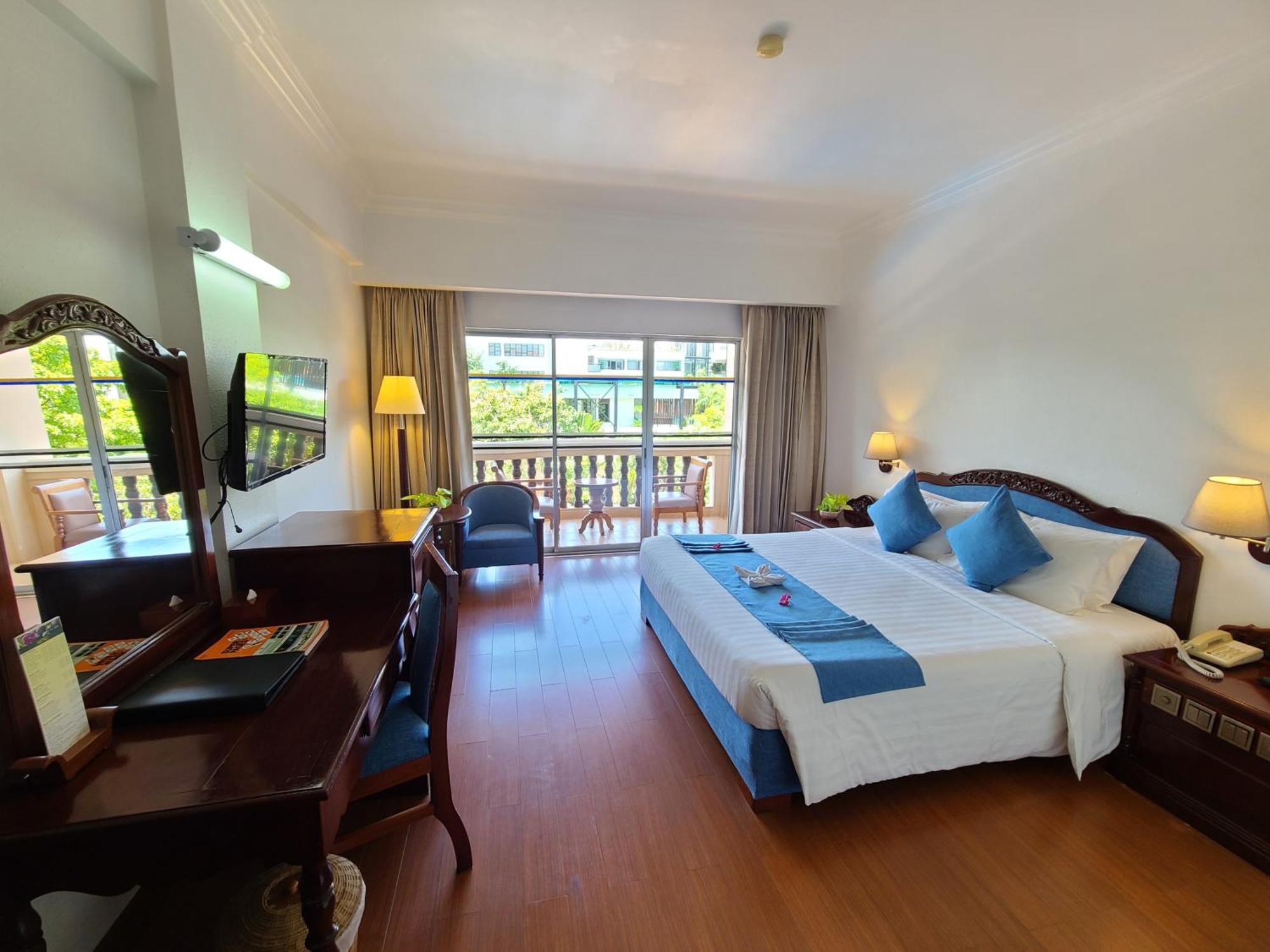Somadevi Angkor Premium Hotel Siem Reap Buitenkant foto