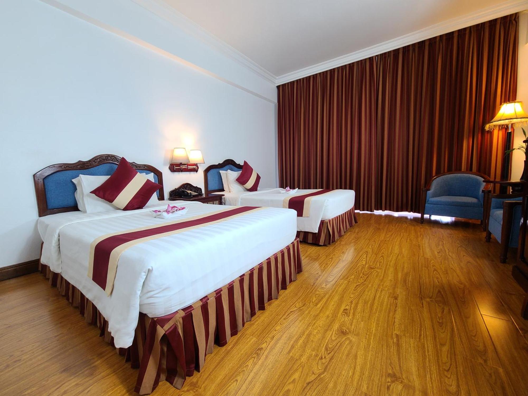 Somadevi Angkor Premium Hotel Siem Reap Buitenkant foto