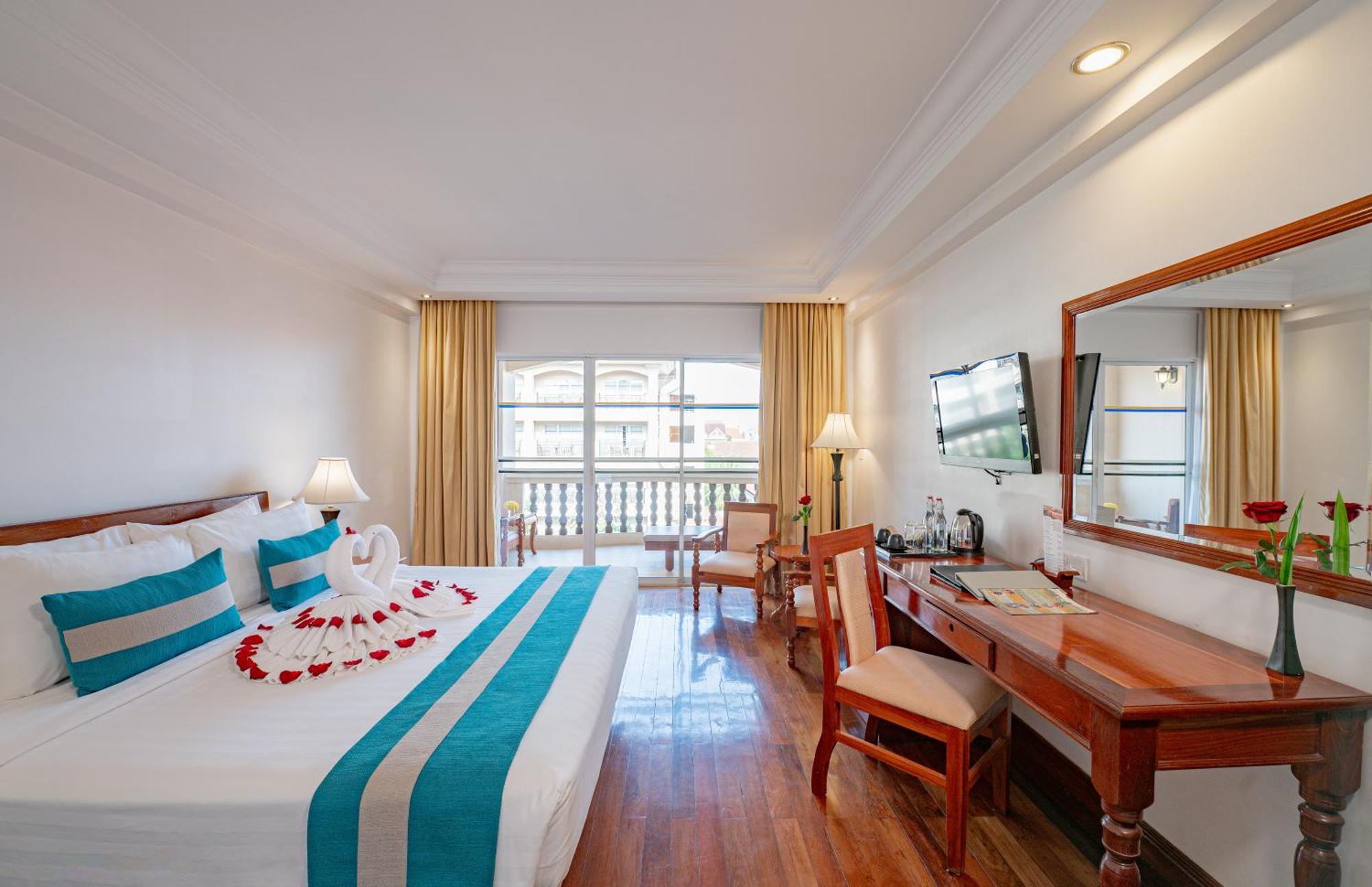 Somadevi Angkor Premium Hotel Siem Reap Buitenkant foto