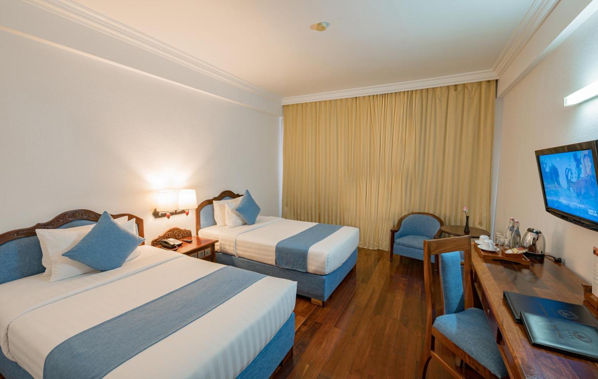 Somadevi Angkor Premium Hotel Siem Reap Buitenkant foto