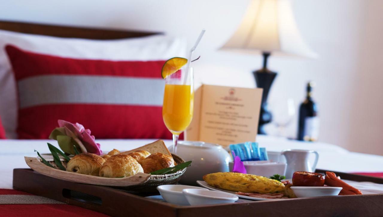 Somadevi Angkor Premium Hotel Siem Reap Buitenkant foto